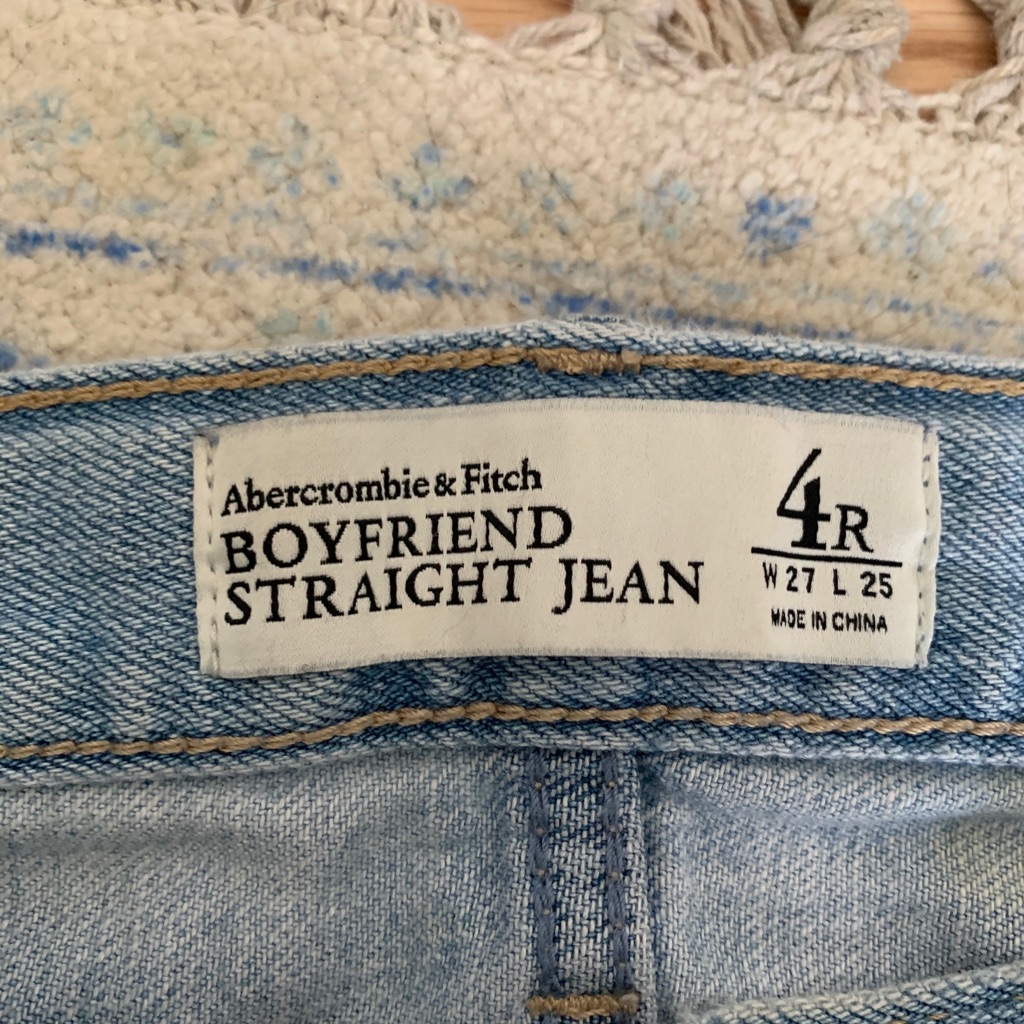 Abercrombie & Fitch Low Rise Boyfriend Jeans!
